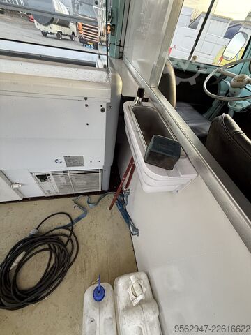 Foodtruck Renault Estafet
