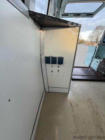 Foodtruck Renault Estafet