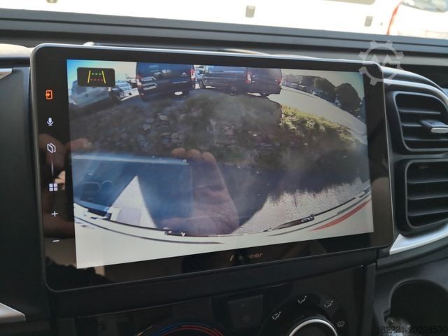 Kamper kombi ROLLER TEAM Livingstone 5 Go * Solar * Markise * Extras