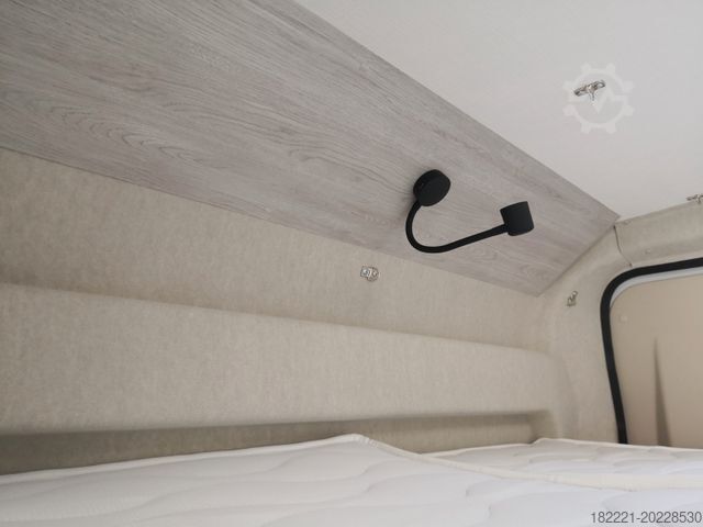 Kamper kombi ROLLER TEAM Livingstone 5 Go * Solar * Markise * Extras