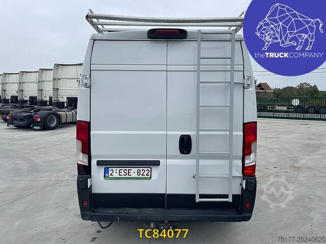 Furgonetă Citroen Jumper