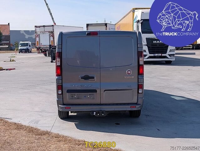 Transporte de passageiros Fiat Talento Fiat talento 145CV 6 PLACES