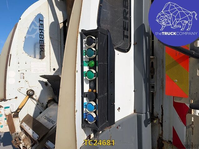 Vehículo de recogida de basuras Renault Premium 320
