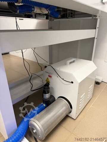 Secabo FC100 vákuumos síkágyas vágógép Secabo FC100