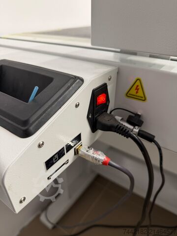 Secabo FC100 vákuumos síkágyas vágógép Secabo FC100