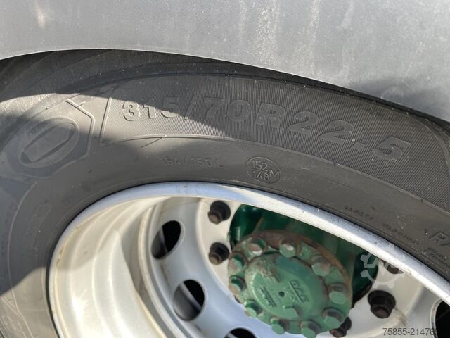 Standaard trekker DAF XF 440 FT Spacecab / ADR/ NL Truck / 700.000 KM