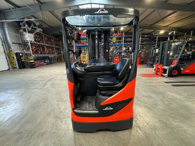 Reach truck Linde R 20 HD [ID: 240]
