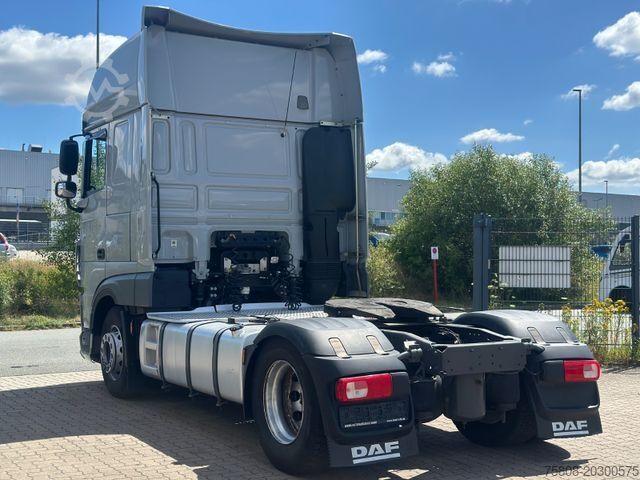 Standardowy ciągnik siodłowy DAF XF 480 FT SSC Standklima Retarder ACC LDWS