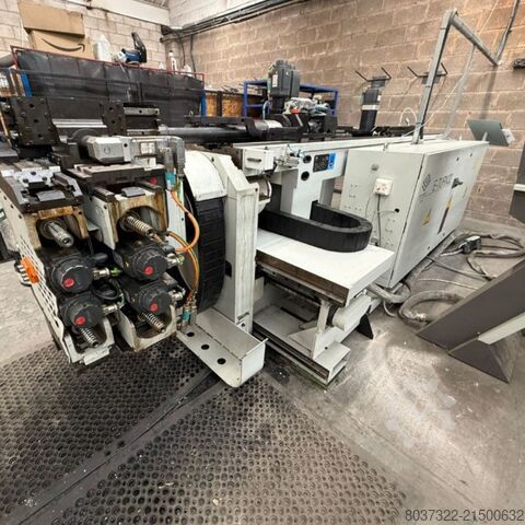 Buisbuigmachine BLM E-TURN32 CNC Tube Bending Machine