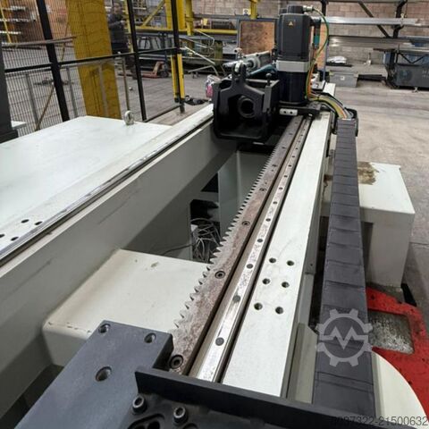 Buisbuigmachine BLM E-TURN32 CNC Tube Bending Machine