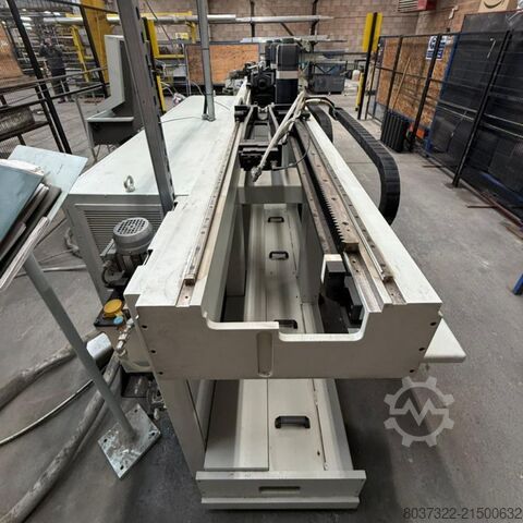Buisbuigmachine BLM E-TURN32 CNC Tube Bending Machine