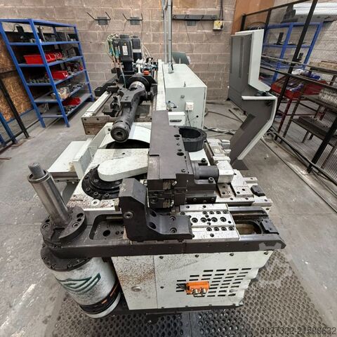 Buisbuigmachine BLM E-TURN32 CNC Tube Bending Machine