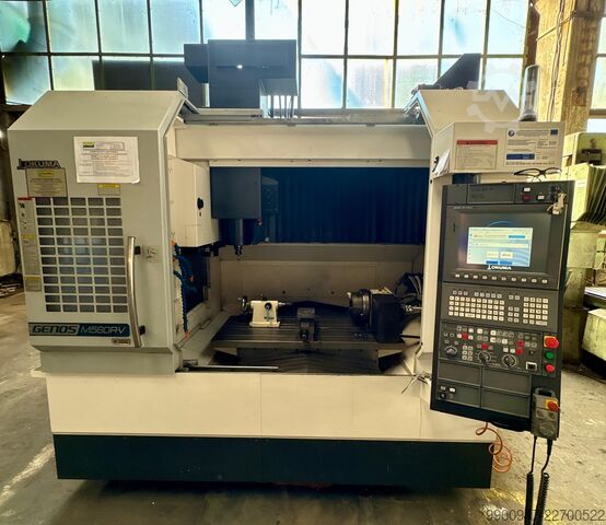 Verticaal bewerkingscentrum OKUMA GENOS Okuma GENOS 560R-V CNC OSP-P300M-R Serie 0712-