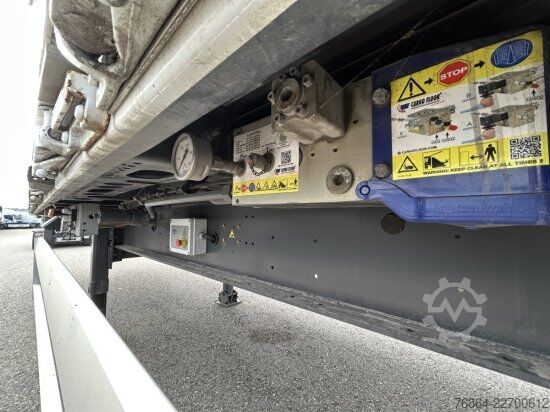 Mozgópadlós félpótkocsi KNAPEN K600 SCHUBBODEN, SEITENTüREN , 87M³, LIFTACHSE, ALU-FELGEN,