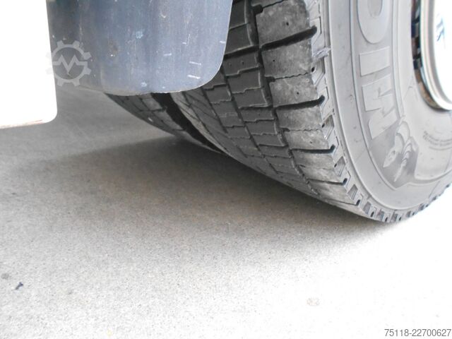Standart çekici ünitesi DAF XG 480