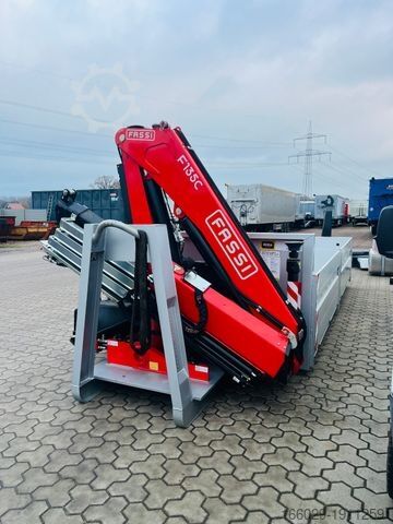 Wissellaadbak oplegger Abrollcontainer Container 6,5 m Kran Fassi F135