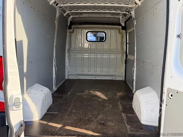 Bestelwagen Peugeot Boxer 2.2 103kw BJ2020