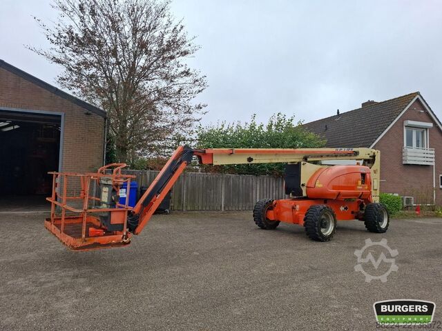 Piattaforma di lavoro telescopica articolata JLG 800AJ