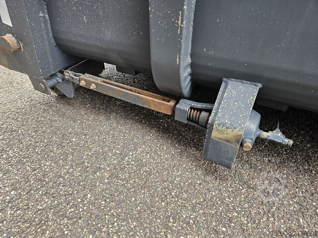 - CONTENITORE / CAVO - ATTACCO A GANCIO - CONTAINER / KABEL - HAAK OPNAME