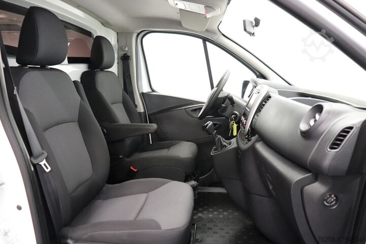 Delivery van Renault Trafic 2.0 dCi 120PK - EURO 6 - Airco - Navi - ...