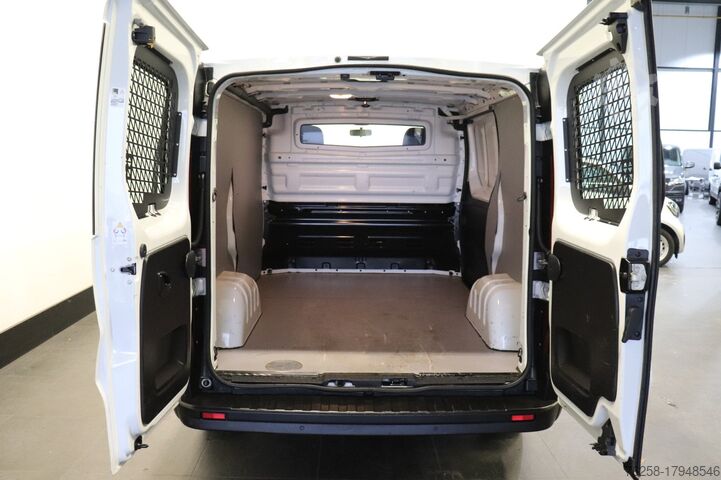 Delivery van Renault Trafic 2.0 dCi 120PK - EURO 6 - Airco - Navi - ...