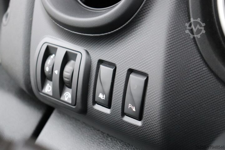 Delivery van Renault Trafic 2.0 dCi 120PK - EURO 6 - Airco - Navi - ...