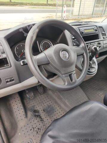 Pickup Volkswagen T5 Pritsche Doppelkabine, 6-Sitzer