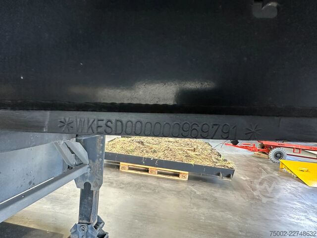 Csúszó ponyvák Krone RSAB-system (anti-snow) / discbrakes / liftaxle...