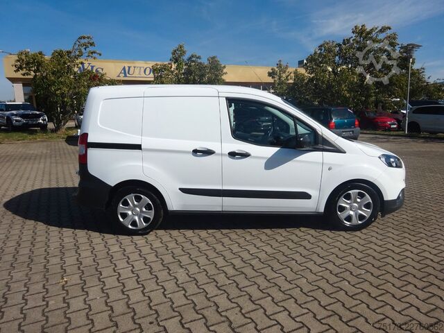 Furgão de painéis FORD Transit Courier Kasten 75PS Trend Klima PPS