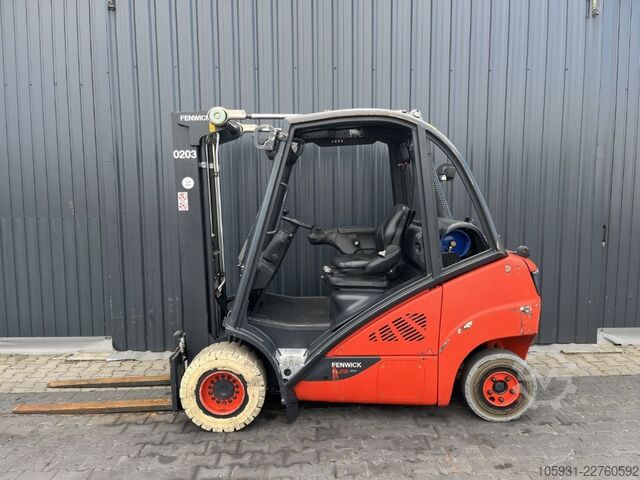 Empilhador de GPL Linde H25T-02