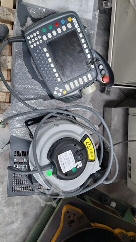 Robô Industrial KUKA KRC2 ed05 KR16-2 2012 MODEL
