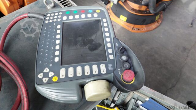 Průmyslový robot KUKA KRC2 ed05 KR 150-2 2000 2006 MODEL