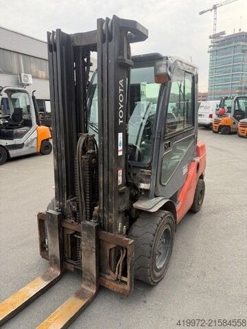 Diesel Forklift Toyota 52-8FDJF35