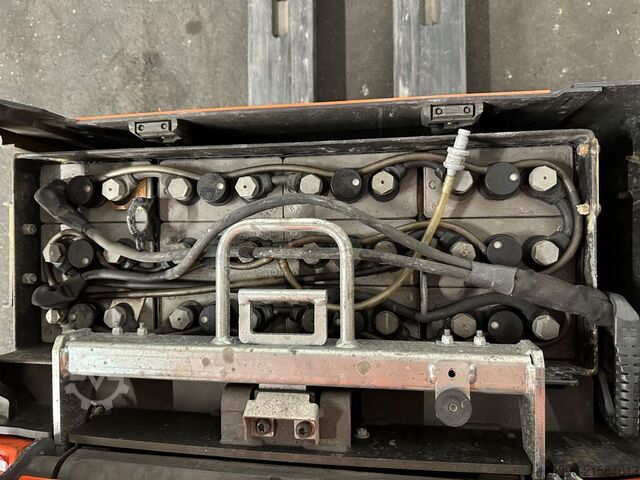 Kézi raklapemelő Toyota LPE 200