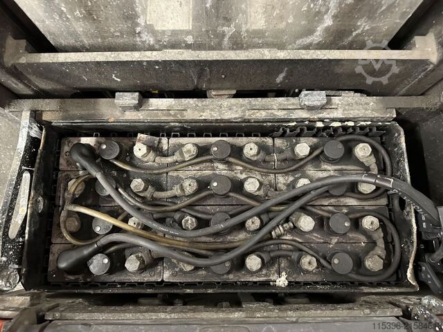 Kézi emelő Toyota SPE 120 L - TRIPLEX 3,9 m