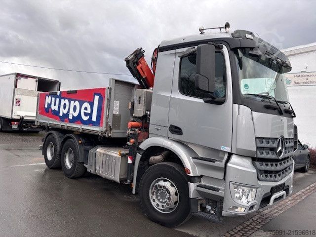 Three-sided tipper truck MERCEDES-BENZ Arocs 4   6x4 Dreiseitenkipper mit Ladekran