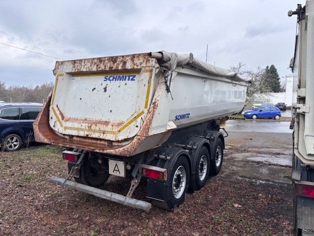 Tipper semitrailer SCHMITZ CARGOBULL SKI 24 7,5 verstärkte Ausführung
