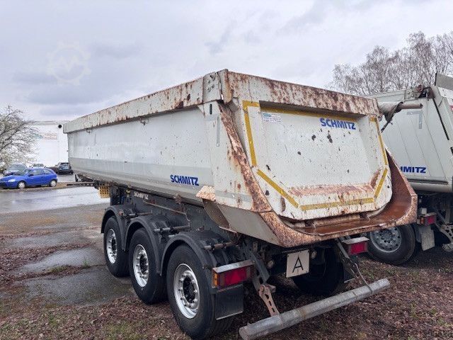 Tipper semitrailer SCHMITZ CARGOBULL SKI 24 7,5 verstärkte Ausführung
