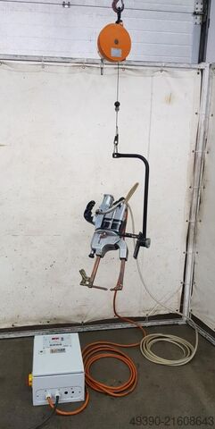 Spot welding tong with DALEX RS 17 controller and balancer, resistance welding machine, spot welding DALEX A 3139 + RS17