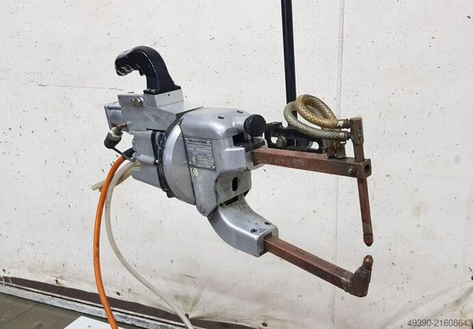 Spot welding tong with DALEX RS 17 controller and balancer, resistance welding machine, spot welding DALEX A 3139 + RS17