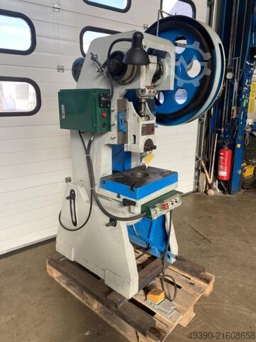 Single-column eccentric press (in need of repair), eccentric punch press, for export CHINA JB23-16