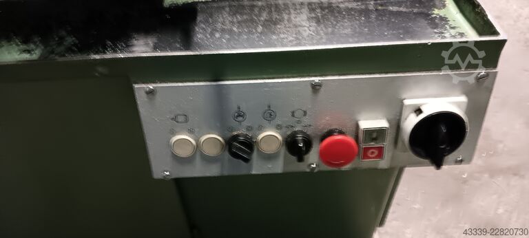 Soustruh hrotový WEILER Condor 81