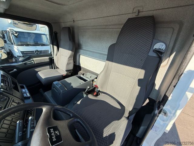 Hűtőfelépítményes furgon MAN TGL 8.180 BL Kühlkoffer 4,6 m*THERMOKING