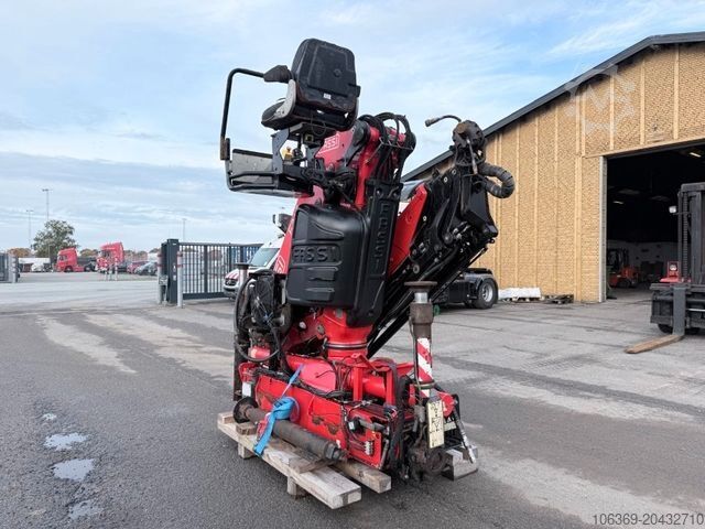 Autolaadkraan Fassi F245A.2.25 E-Dynamic Radio Remote / Crane