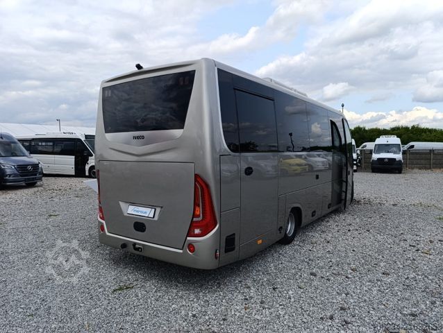 Bus IVECO Daily