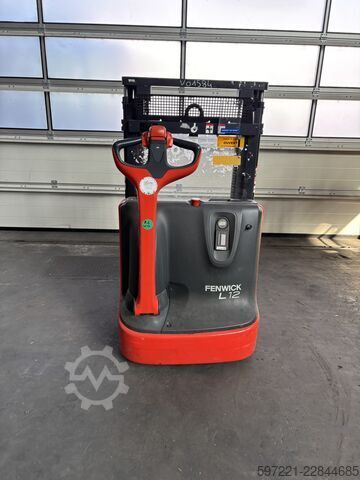 Impilatori per pallet Fenwick L 12