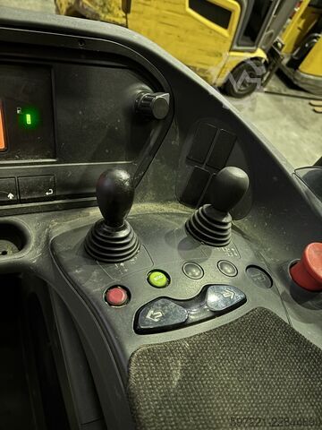 Reachtruckar Fenwick R14B-01