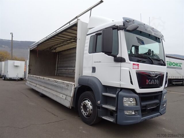 Vrachtwagen met bakwagen MAN 26.360 TGS*Schwenkwand*20 Pal*Lift/Lenk*2 to LBW
