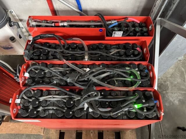 Bateria napędowa *Sonstige 24V Batterie 200 AH Bj.2018