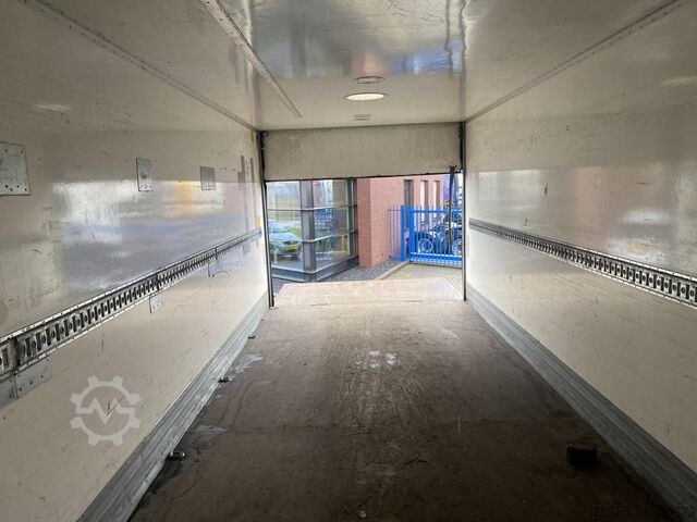 Kufr Volvo FL260 Boxtruck / Euro 5 / 625.000 KM / Loading ...